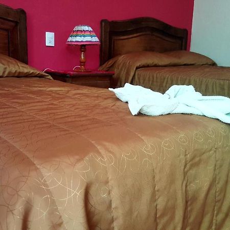 Hotel Posada Las Rosas San Cristóbal de Las Casas 외부 사진