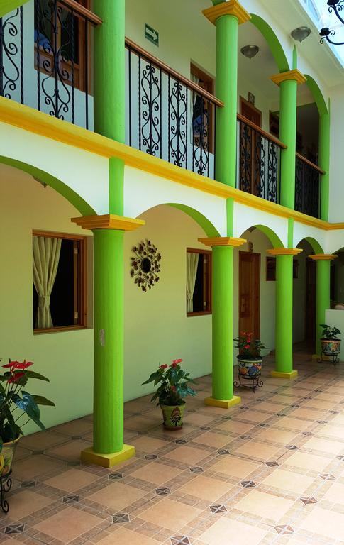 Hotel Posada Las Rosas San Cristóbal de Las Casas 외부 사진