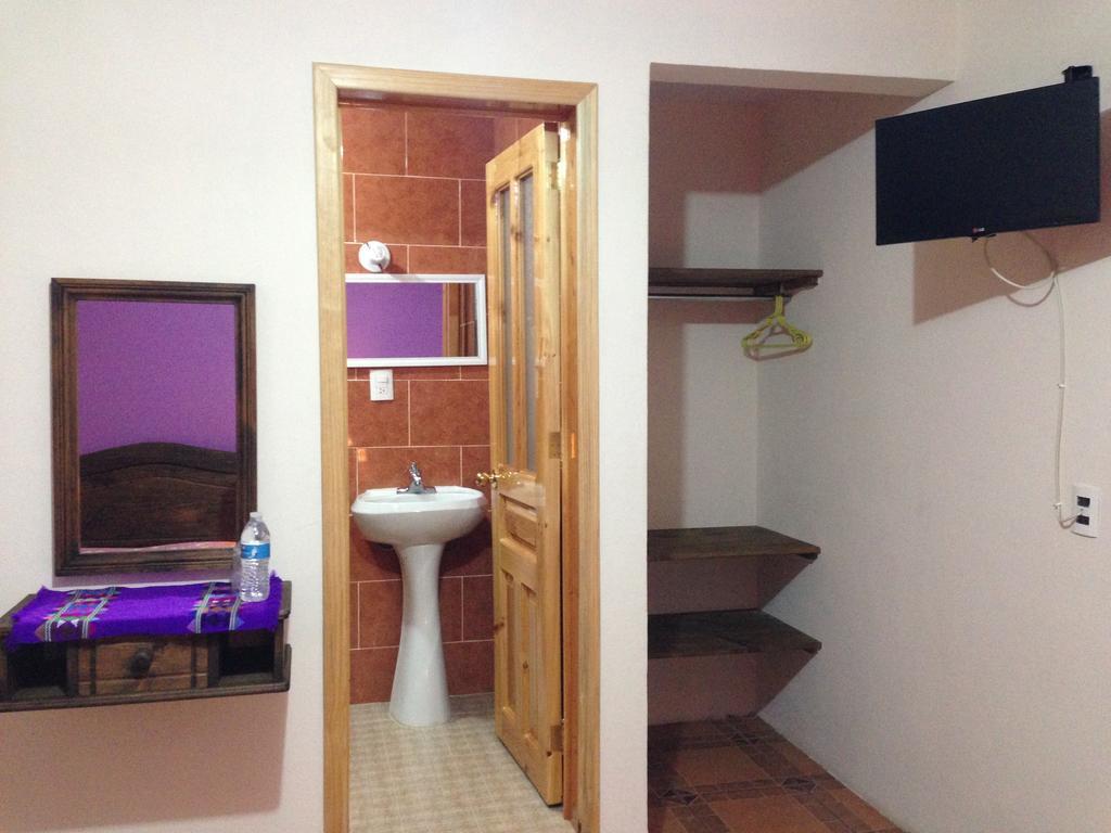 Hotel Posada Las Rosas San Cristóbal de Las Casas 객실 사진