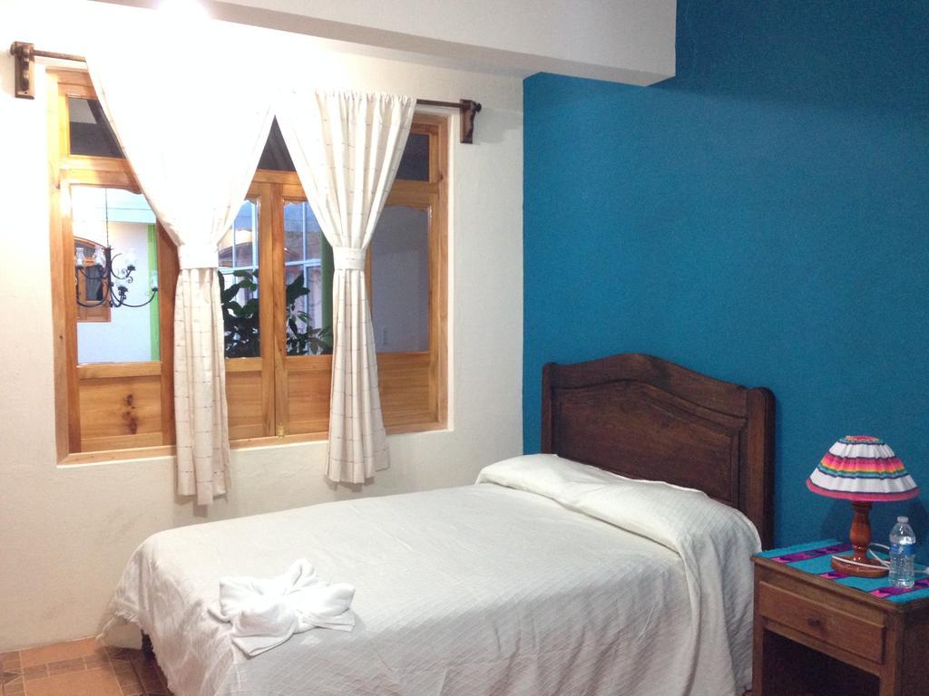 Hotel Posada Las Rosas San Cristóbal de Las Casas 객실 사진